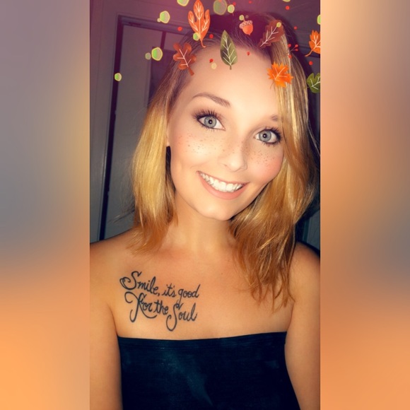 Meet your Posher, Sara - Picture 1 of 4